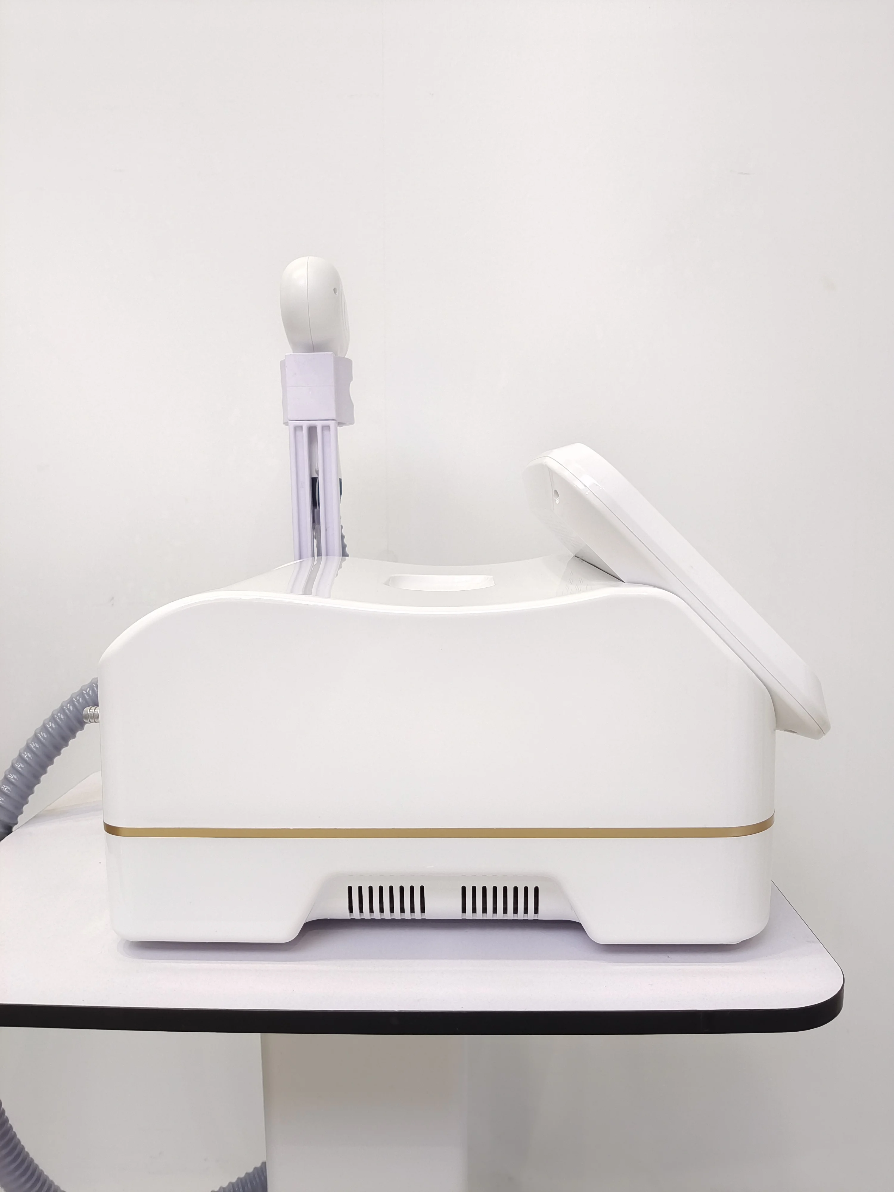 4000W 고출력 다이오드 레이저 제모기 아이스 티타늄 - Industrial Laser Hair Removal Machine 리뷰 및 가격
